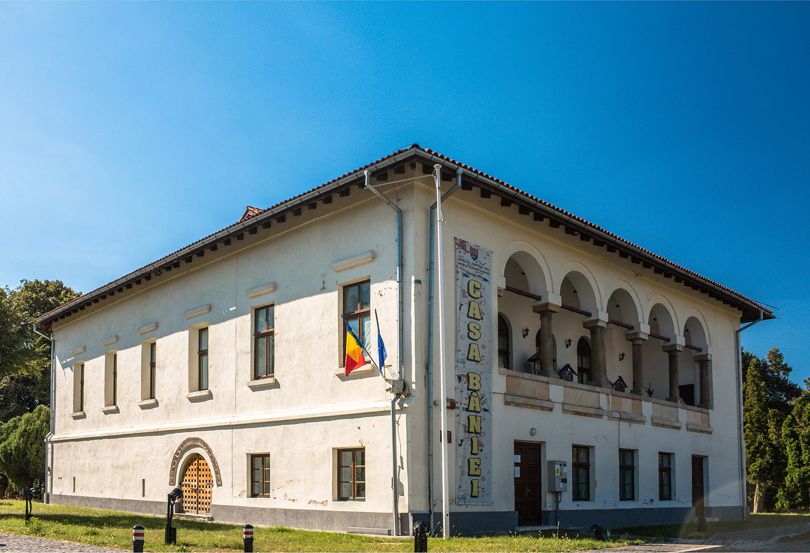 Casa Băniei Craiova — uno degli edifici civili più antichi di Craiova, secc. XVII-XVIII, sede della Sezione Etnografia del Museo dell'Oltenia