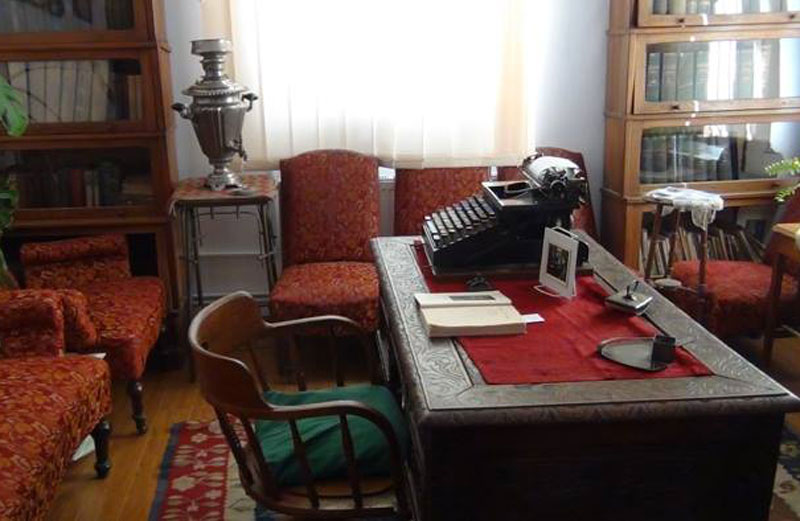interiorul casei memoriale a elenei farago